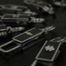 Брелок для ключей Renault с открывашкой